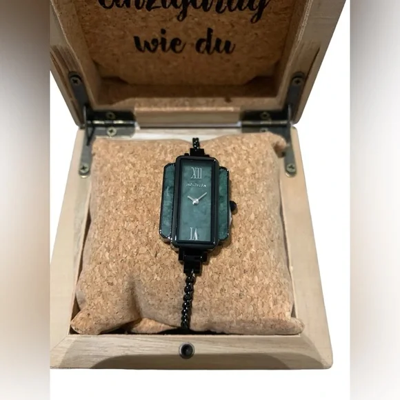 Holzkern Women’s JAY Green Marble & Ebony Wood Watch – NIB sold out - Picture 5 of 6